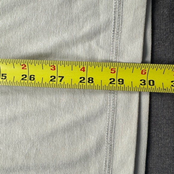 Vuori Mens Light Grey Long Sleeve Hoodie Shirt Size XXL Athleisure Casual - Picture 10 of 12